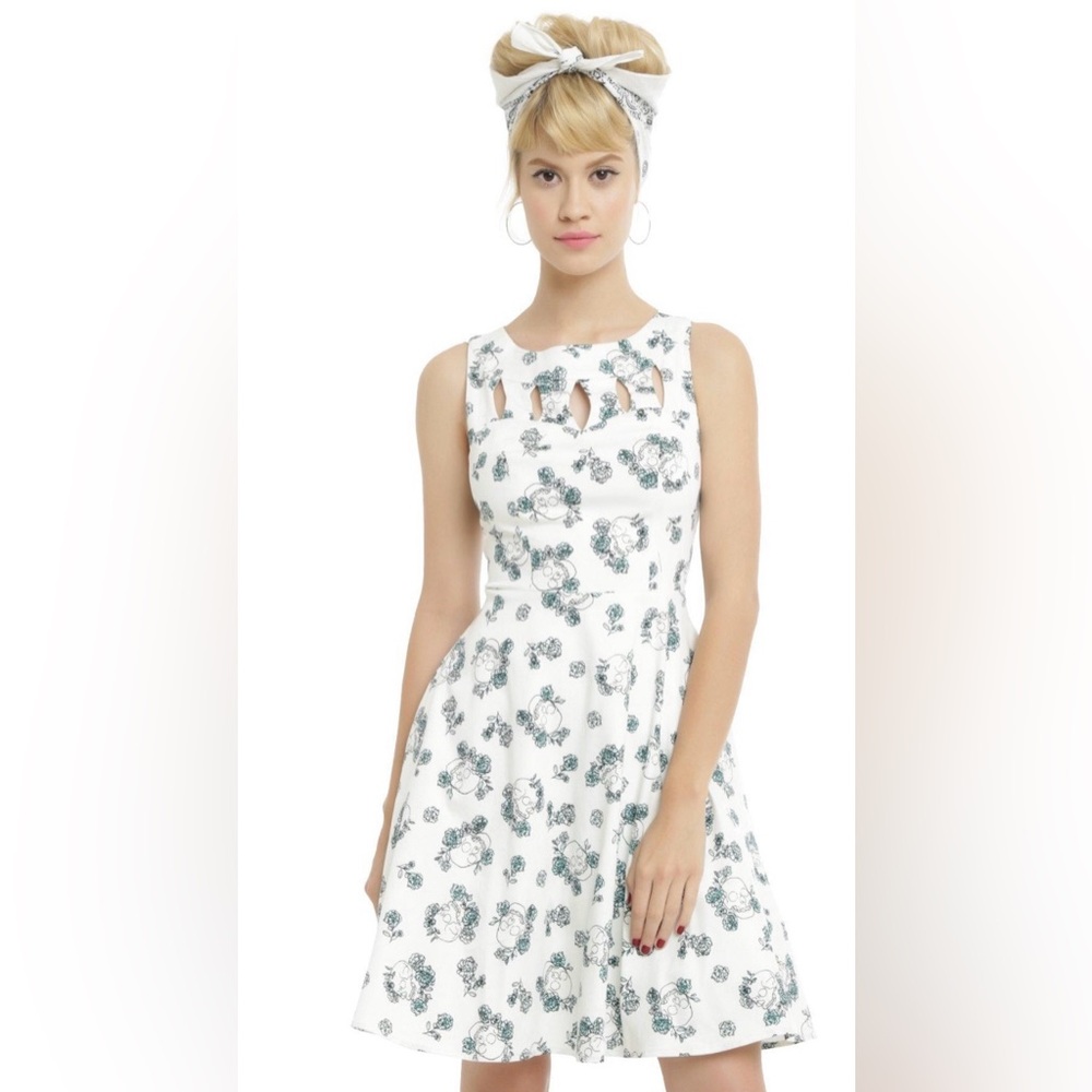 Hot Topic 50s Swing Sun Dress Scull Floral Stretch Cotton Lined Tulle NWT S